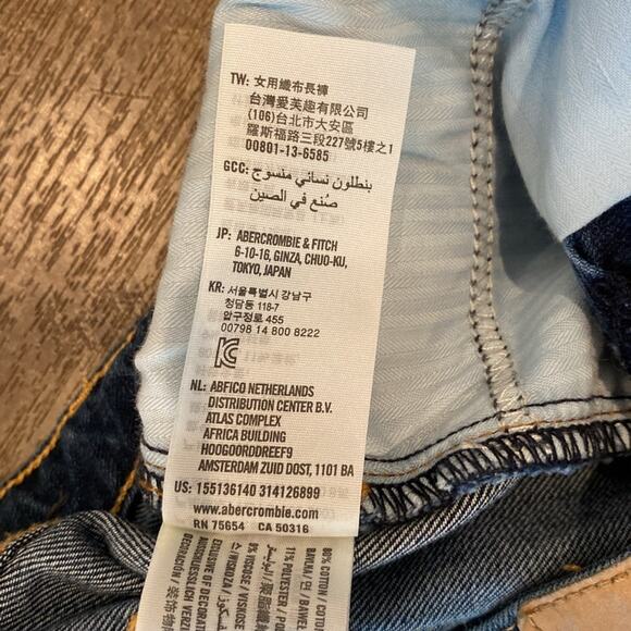 Abercrombie & Fitch Women's Distressed Slim Straight Jeans Medium Wash Size 10 - Picture 6 of 9